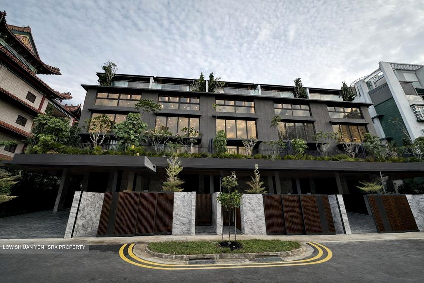 Shrewsbury Road (D11), Terrace #530964841